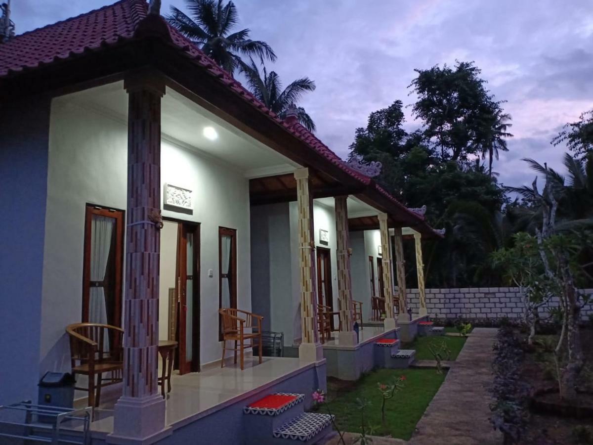 Santhi Guna Bungalow Toyapakeh 外观 照片